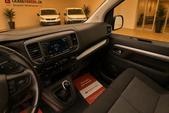 Hvid Peugeot Expert fra 2023