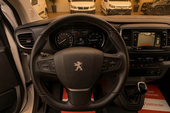 Hvid Peugeot Expert fra 2023
