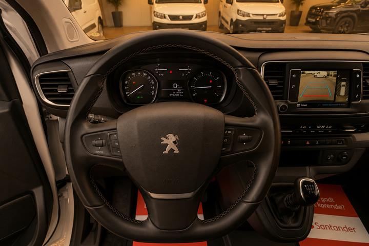 Hvid Peugeot Expert fra 2023