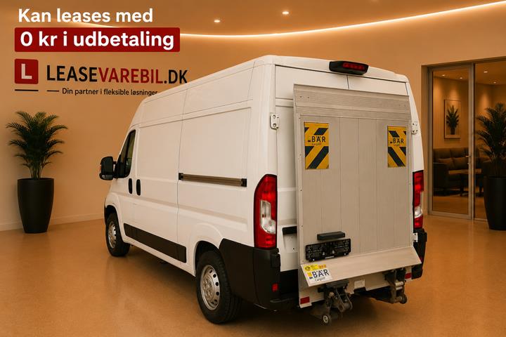 Hvid Peugeot Boxer 333 fra 2020