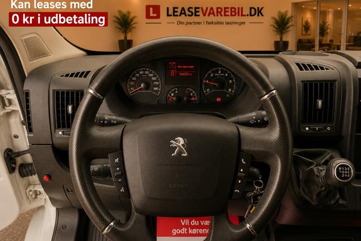 Hvid Peugeot Boxer 333 fra 2020