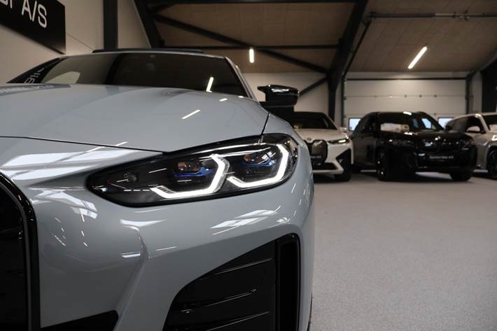 Grå BMW i4 fra 2022
