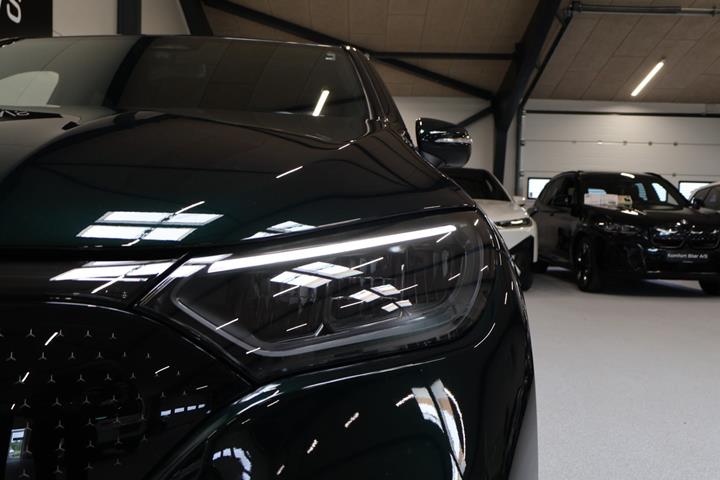 Grøn Mercedes EQE350+ SUV fra 2024