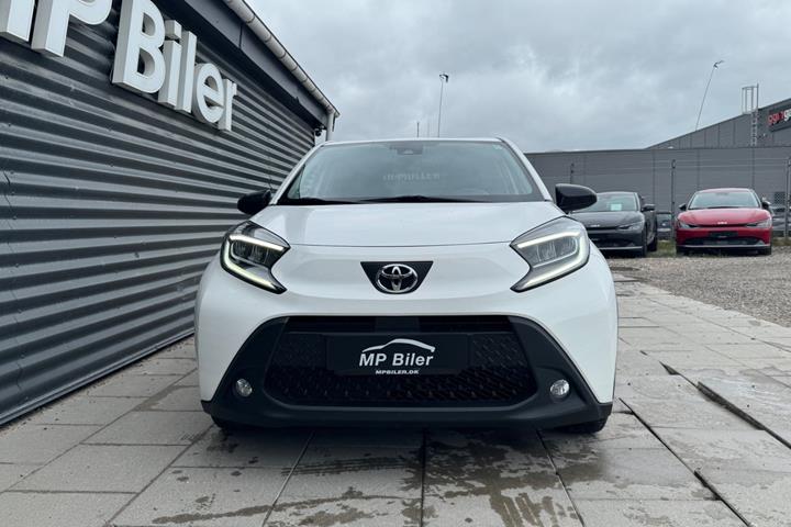 Hvid Toyota Aygo X fra 2022