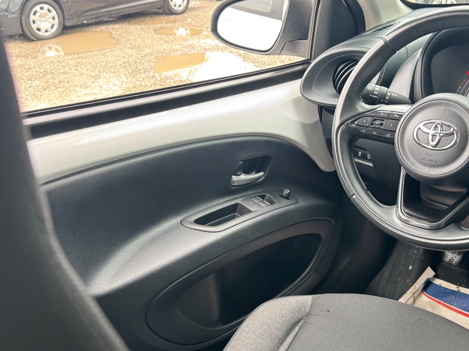 Hvid Toyota Aygo X fra 2022