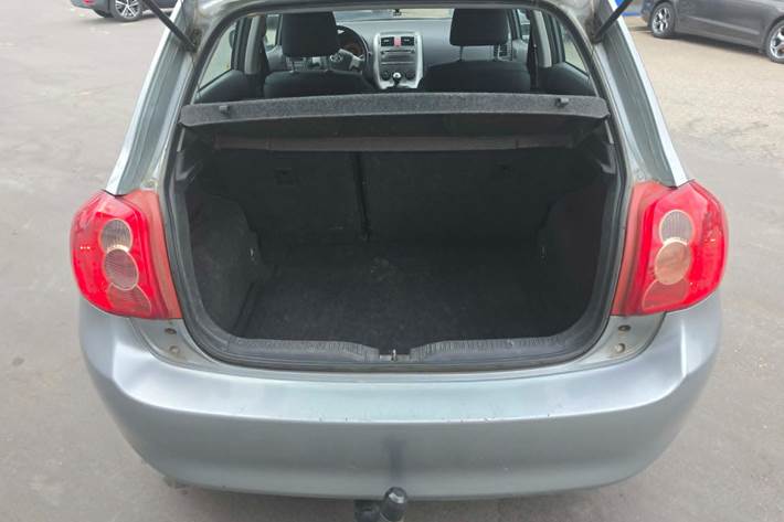 undefined Toyota Auris fra 2009
