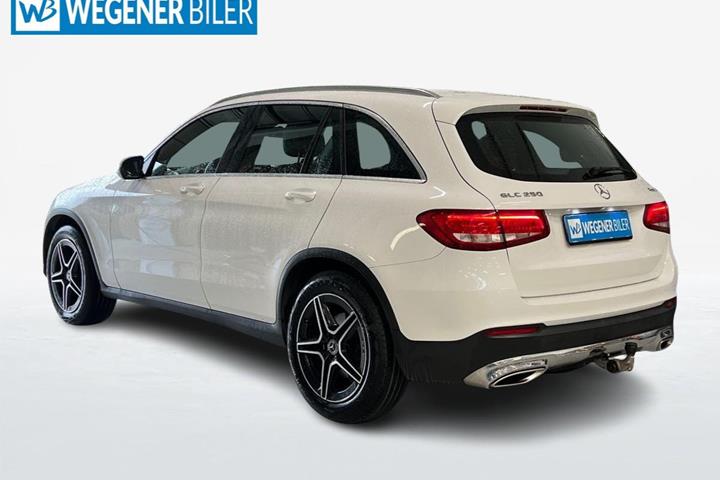 Hvid Mercedes GLC250 fra 2016