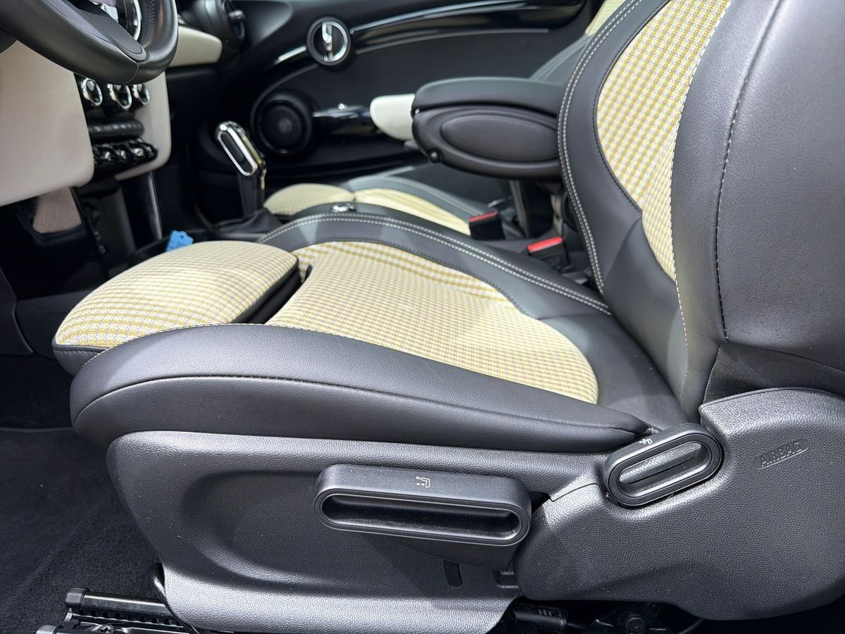 Grøn Mini Cooper SE fra 2023