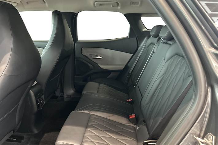Grå Ford Explorer fra 2025