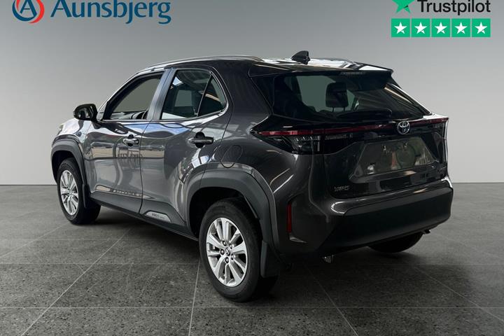 Grå Toyota Yaris Cross fra 2022