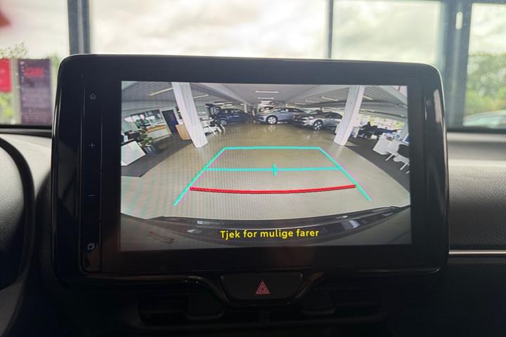 Grå Toyota Yaris Cross fra 2022