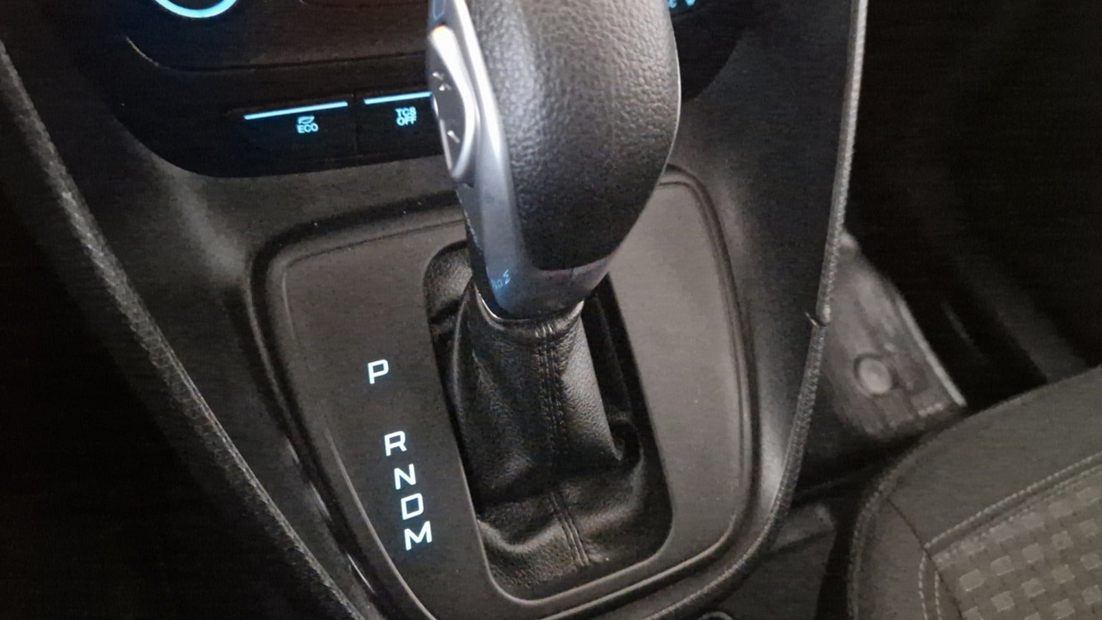 Hvid Ford Transit Connect fra 2021