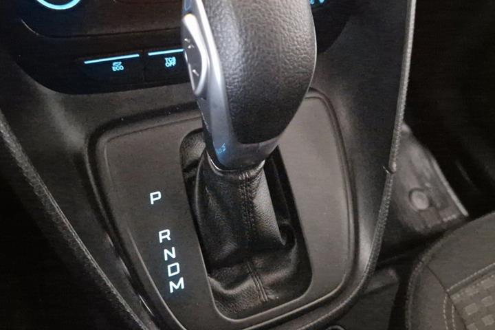 Hvid Ford Transit Connect fra 2021