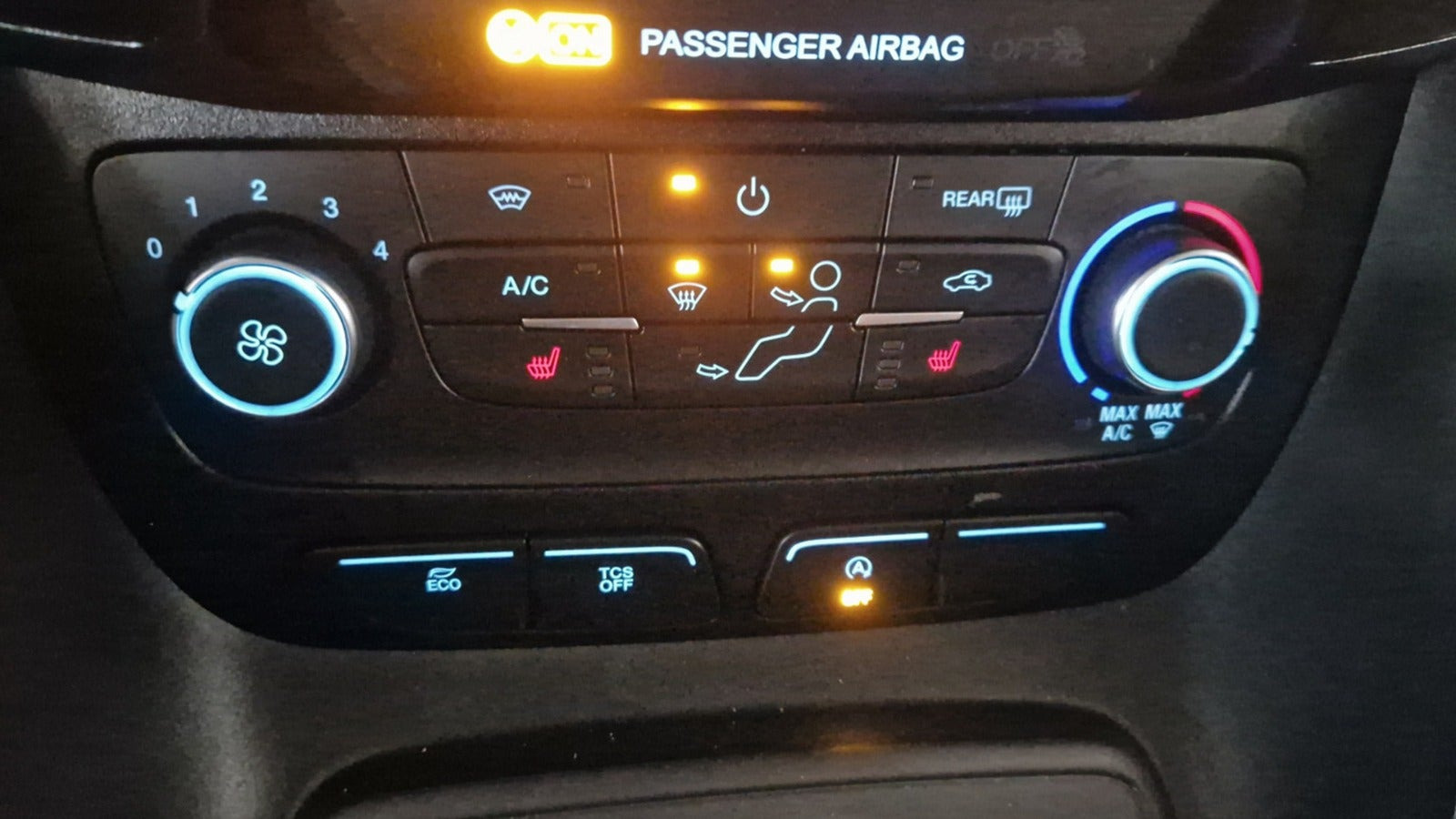 Hvid Ford Transit Connect fra 2021