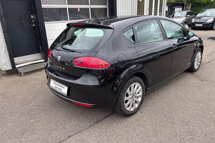 Sort Seat Leon fra 2011