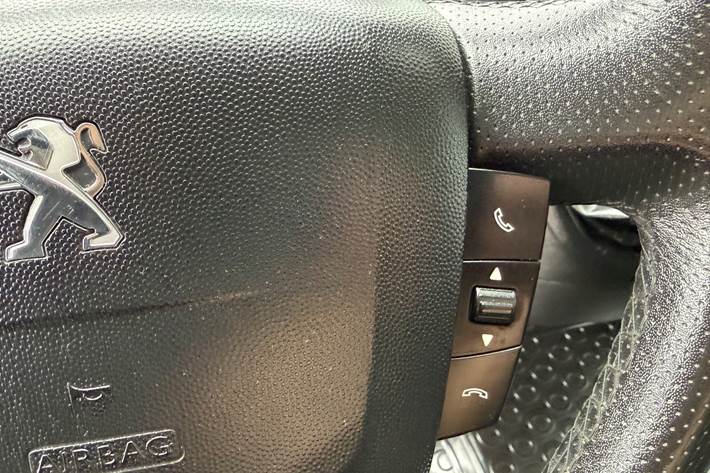 Hvid Peugeot Boxer 333 fra 2022