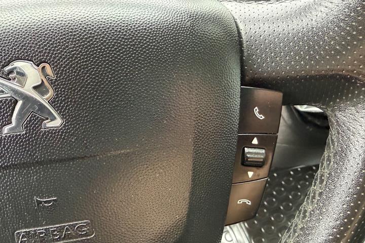 Hvid Peugeot Boxer 333 fra 2022