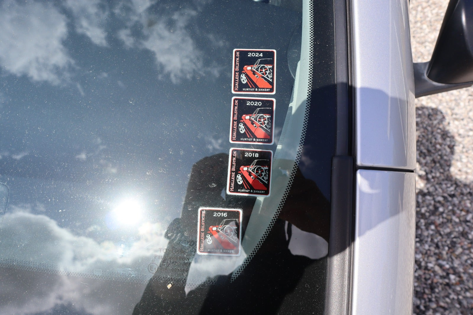 Sølv Toyota Yaris fra 2012