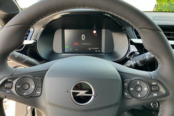Hvid Opel Corsa-e fra 2024