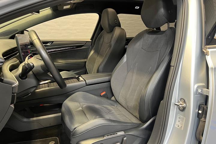 Sølv VW ID.7 fra 2025