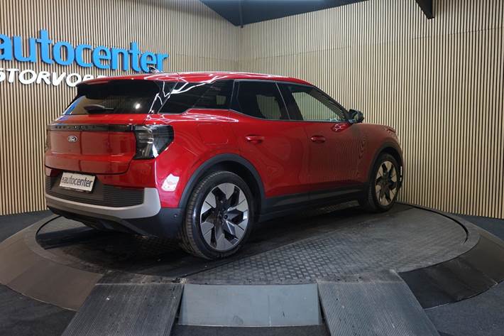 Rød Ford Explorer fra 2025