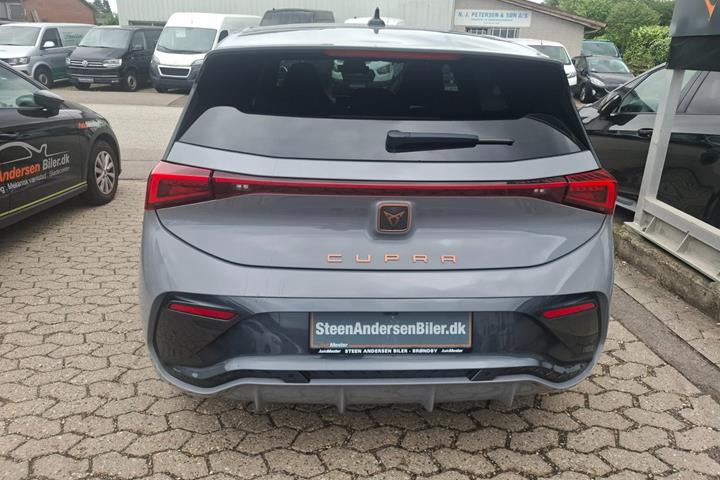 Grå Cupra Born fra 2025