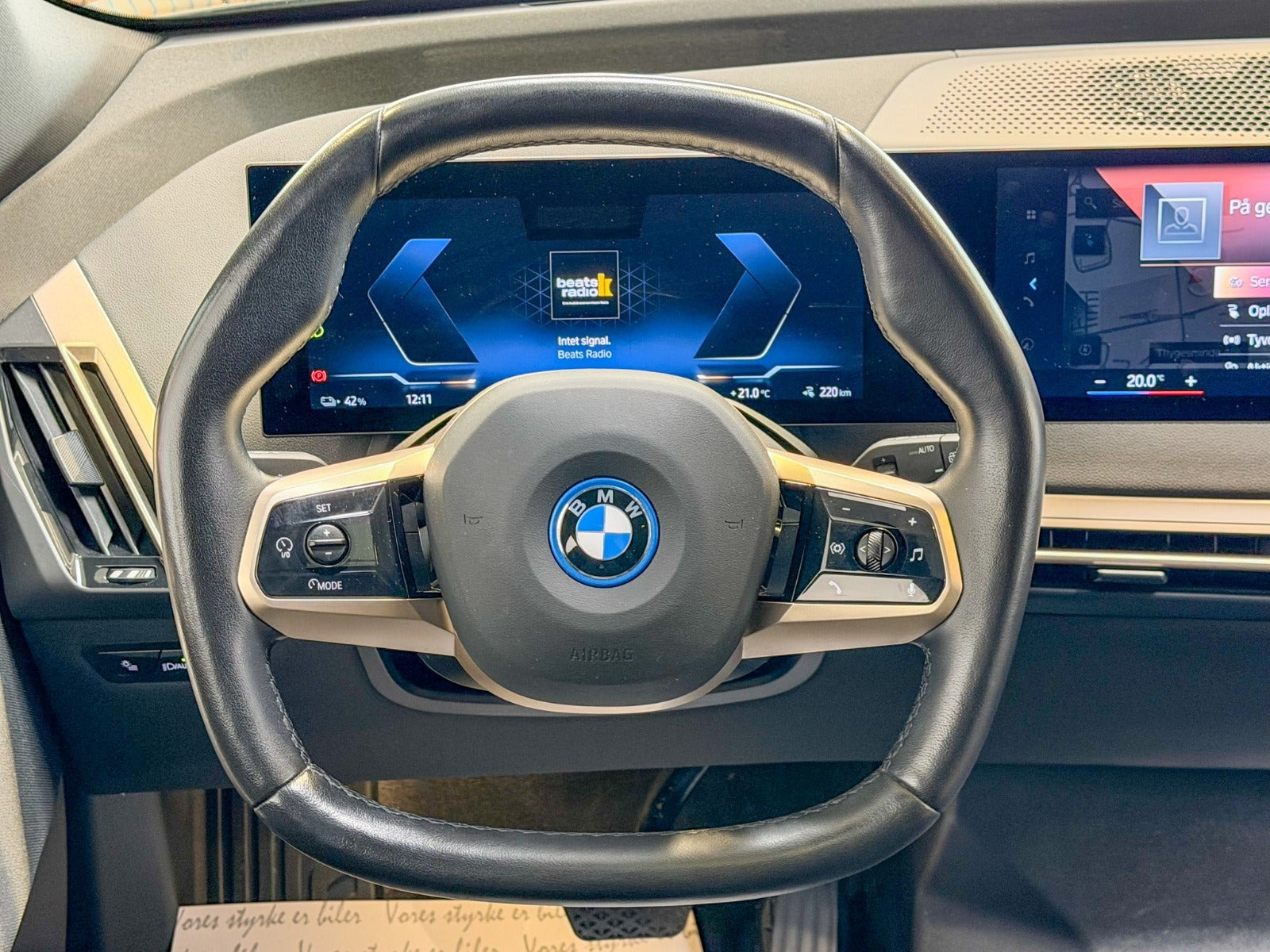 Sort BMW iX fra 2023