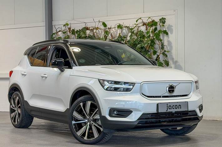 Hvid Volvo XC40 fra 2022