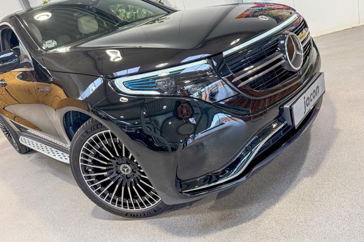 Sort Mercedes EQC400 fra 2021