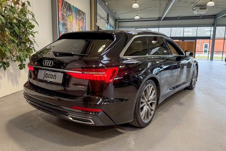 Sort Audi A6 fra 2021