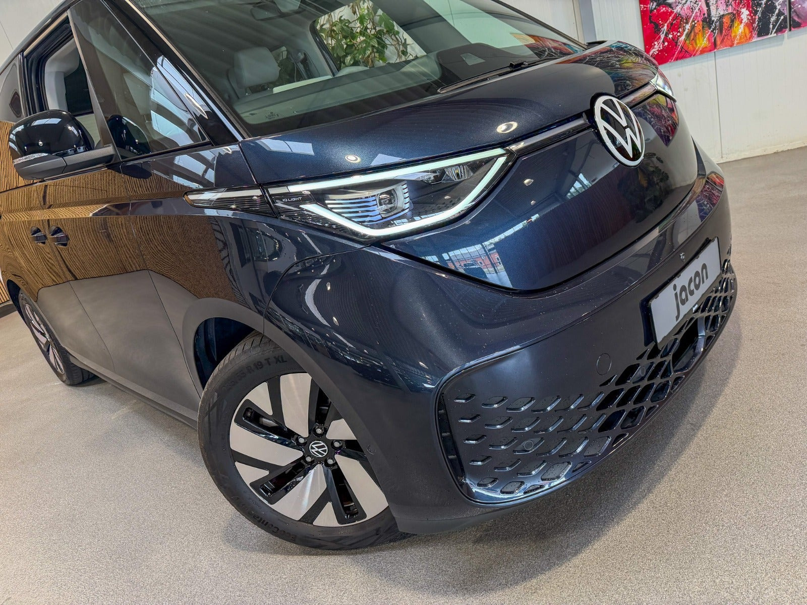 Blå VW ID.Buzz fra 2023