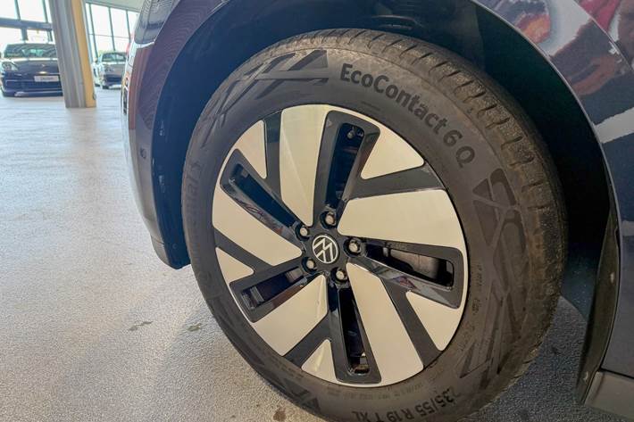 Blå VW ID.Buzz fra 2023