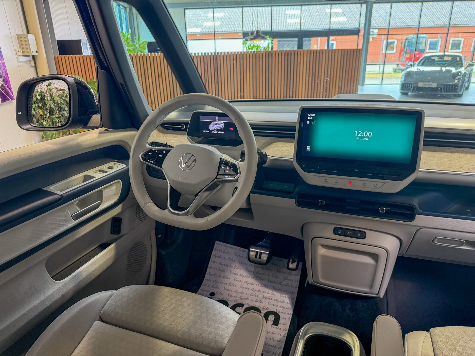 Blå VW ID.Buzz fra 2023