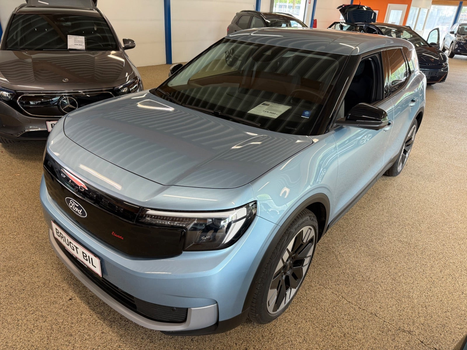 Blå Ford Explorer fra 2025