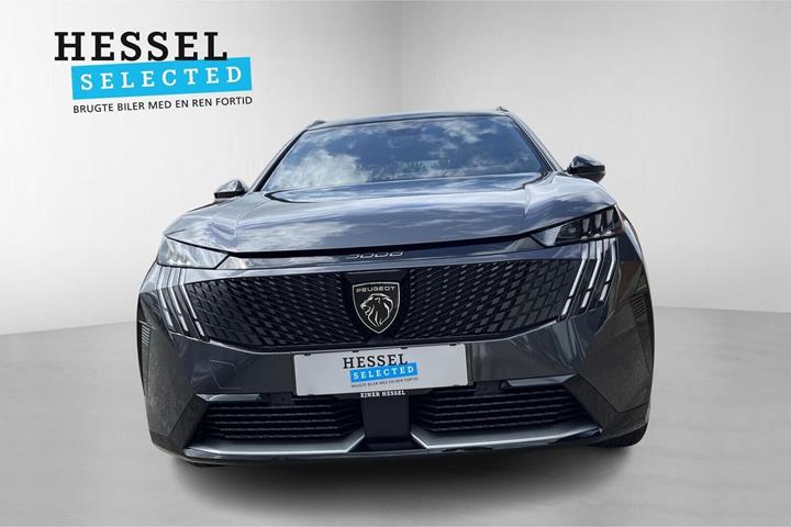 Grå Peugeot e-5008 fra 2025