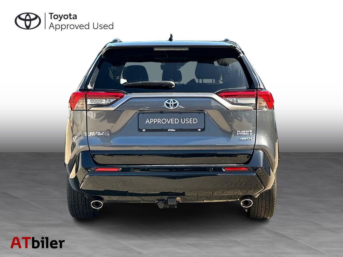 Grå Toyota RAV4 Plug-in fra 2023