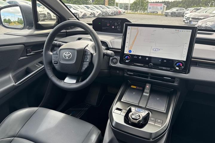 Sort Toyota BZ4X fra 2026