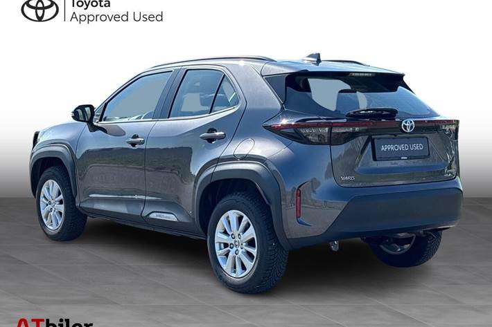 Sort Toyota Yaris Cross fra 2023