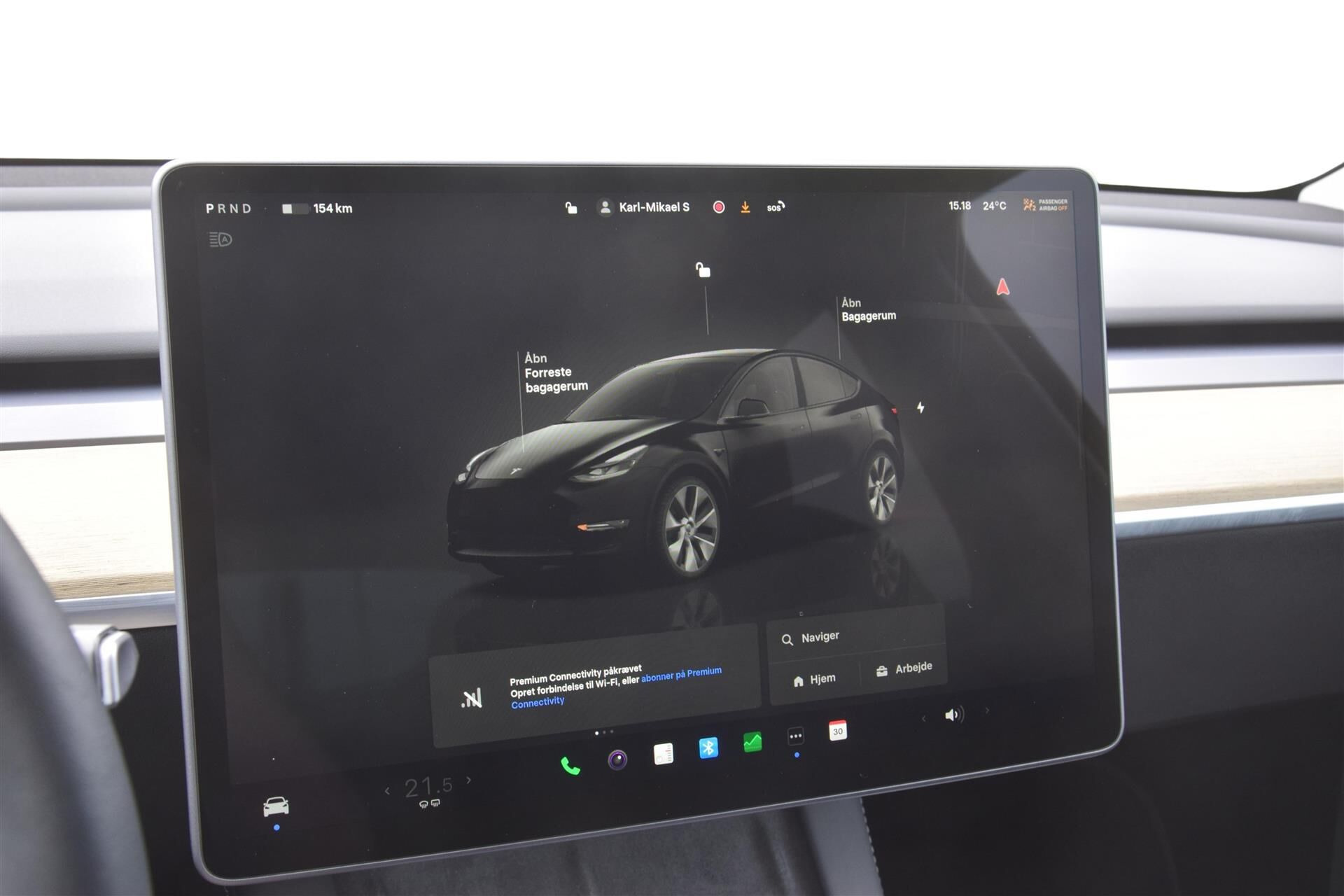 Sort Tesla Model Y fra 2023