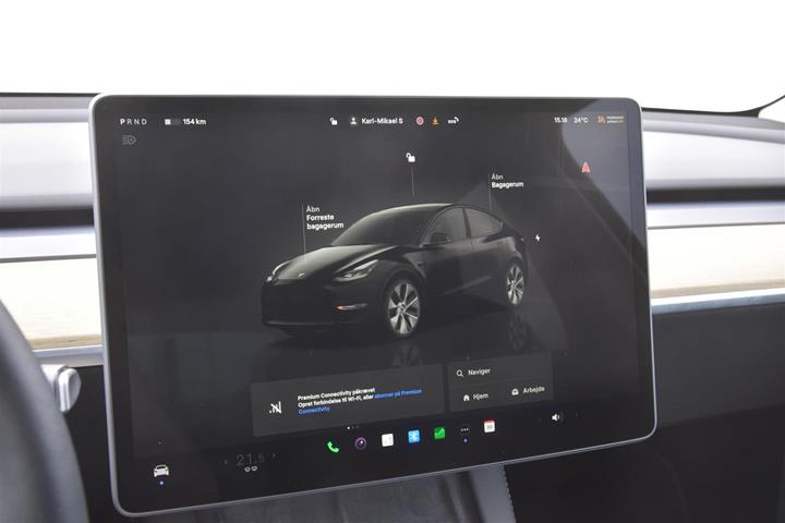 Sort Tesla Model Y fra 2023