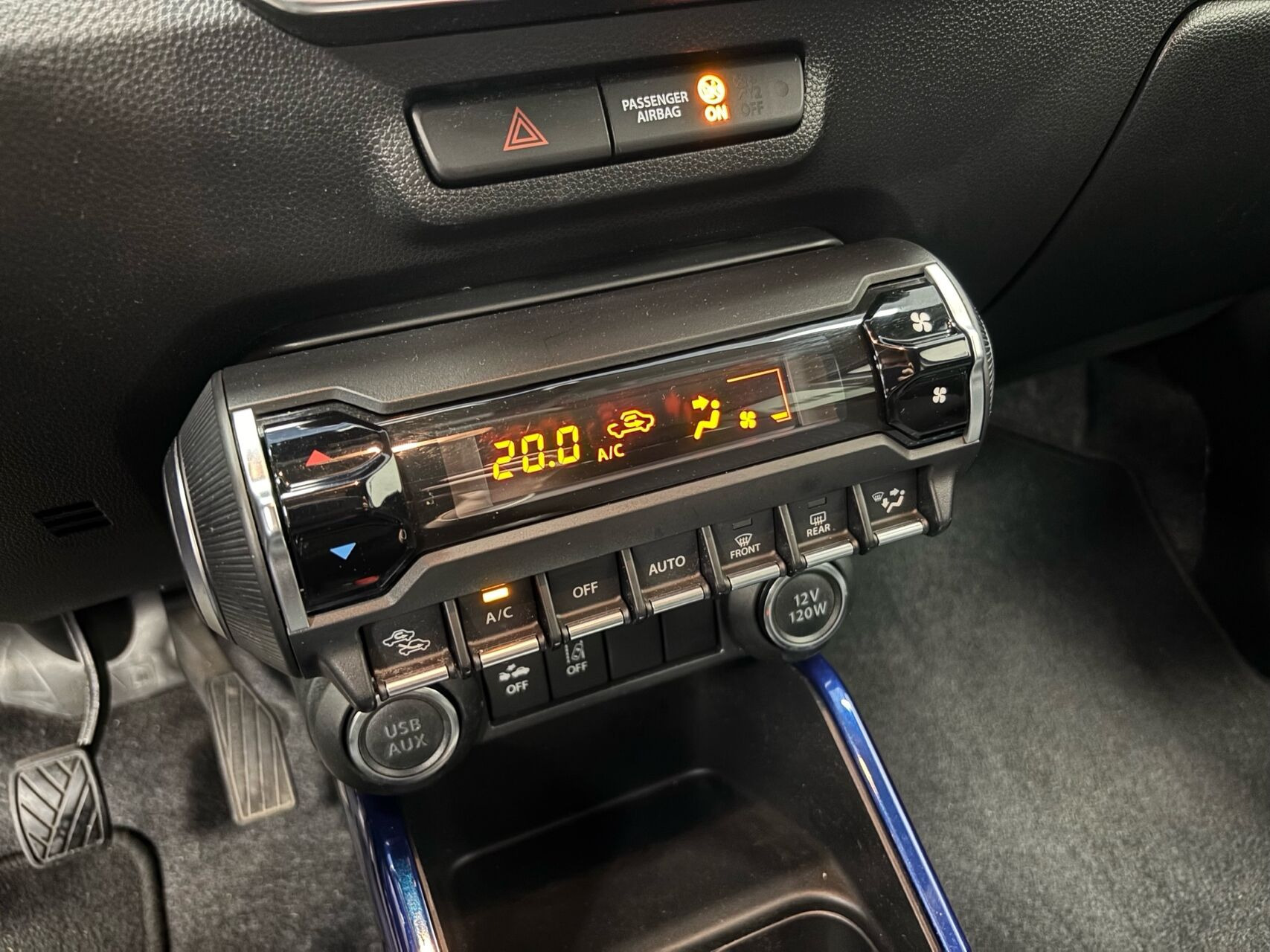 Blå Suzuki Ignis fra 2020
