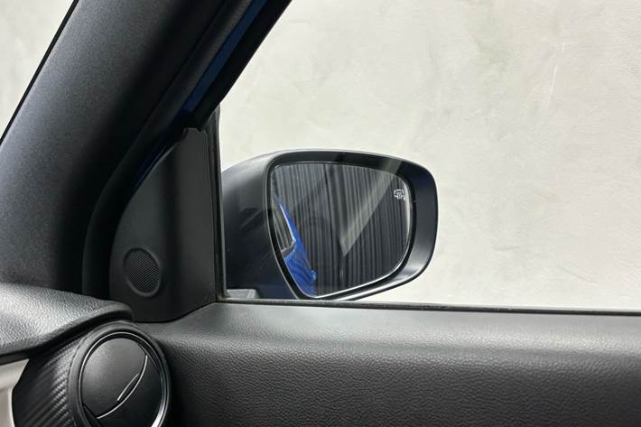 Blå Suzuki Ignis fra 2020