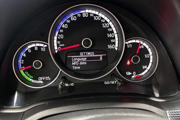Rød VW e-up fra 2021