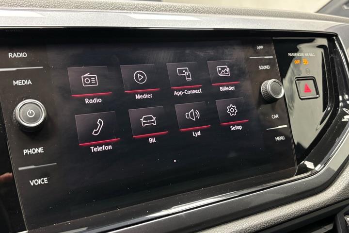 Blå VW Polo fra 2018