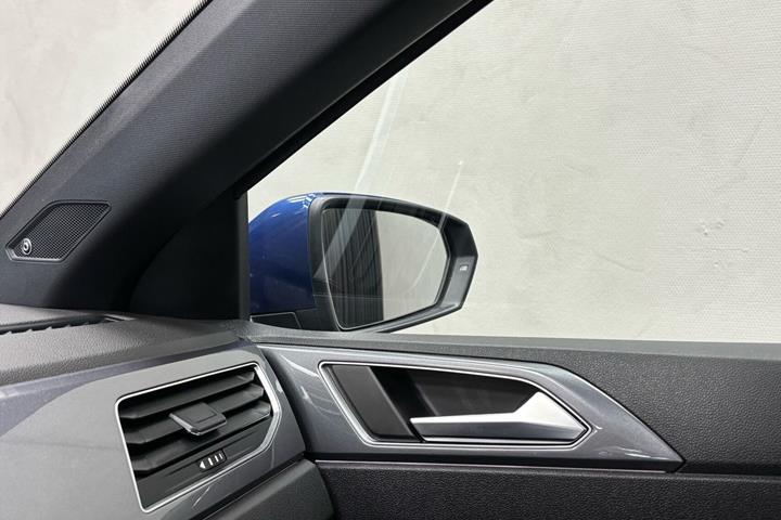 Blå VW Polo fra 2018