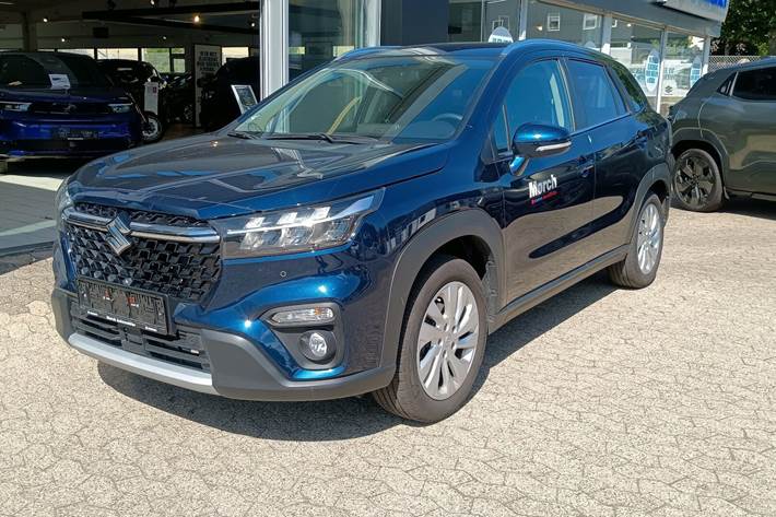 Blå Suzuki S-Cross fra 2025