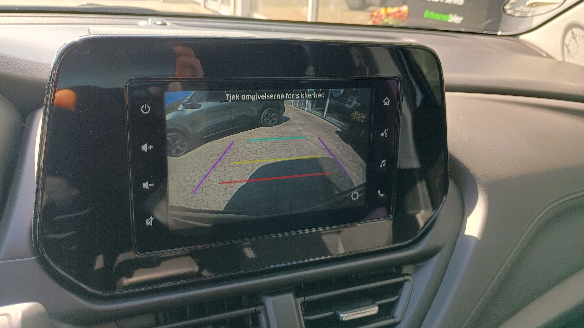 Blå Suzuki S-Cross fra 2025