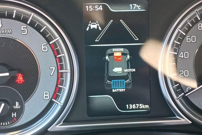 Blå Suzuki S-Cross fra 2025
