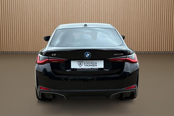 Sort BMW i4 fra 2022