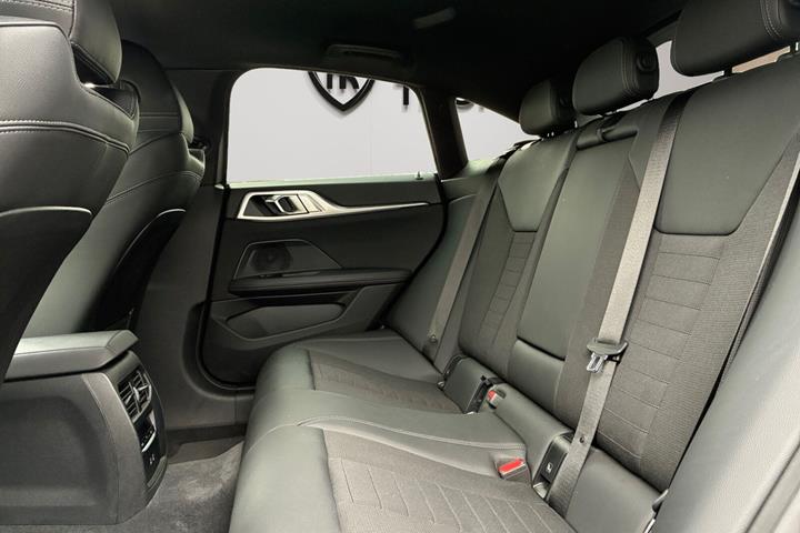 Sort BMW i4 fra 2022
